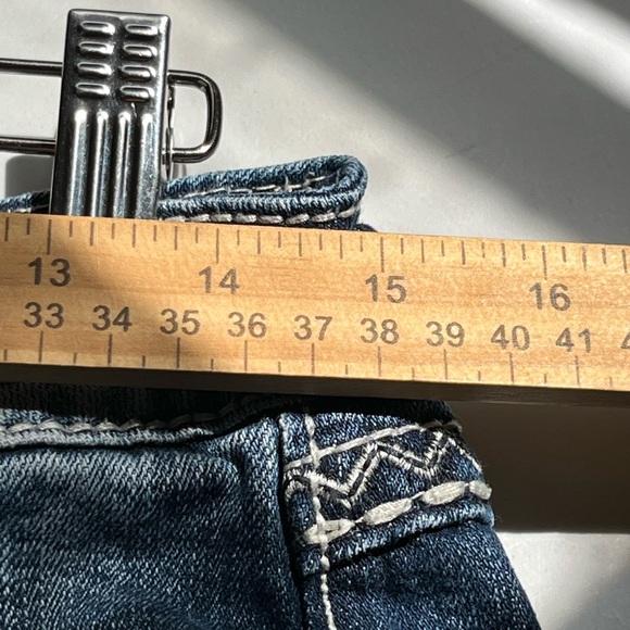 Miss Me Women's Signature Boot Floral Embroidred Jeans Blue White Size 30 - Picture 14 of 16